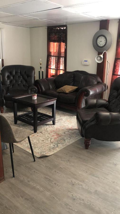 Homestay Cozy With Private Bathroom