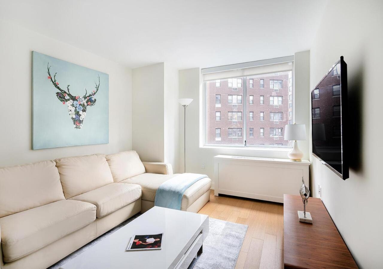 Stunning 2 Bed 2 Ba At Ues New York