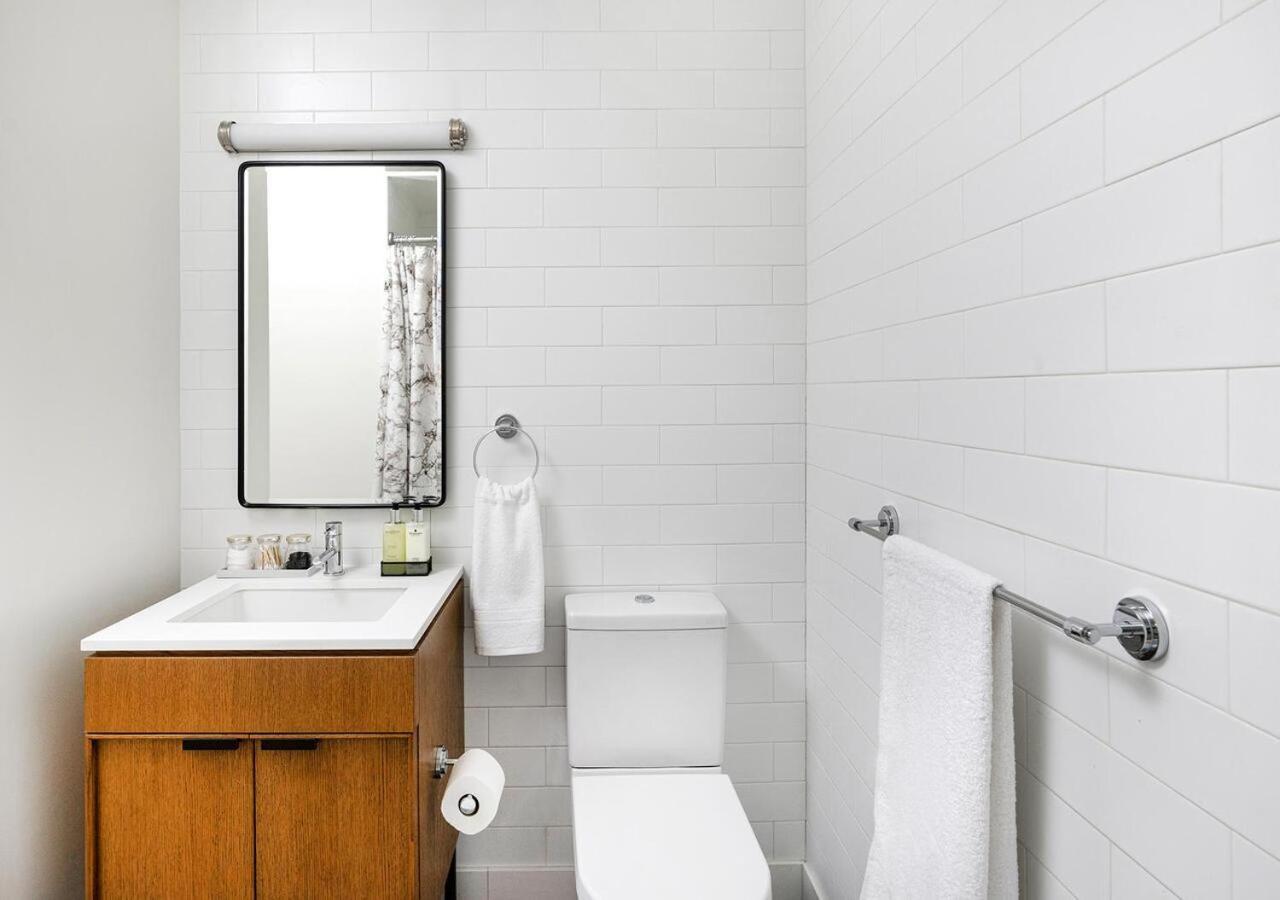 Stunning 2 Bed 2 Ba At Ues Apartment *
