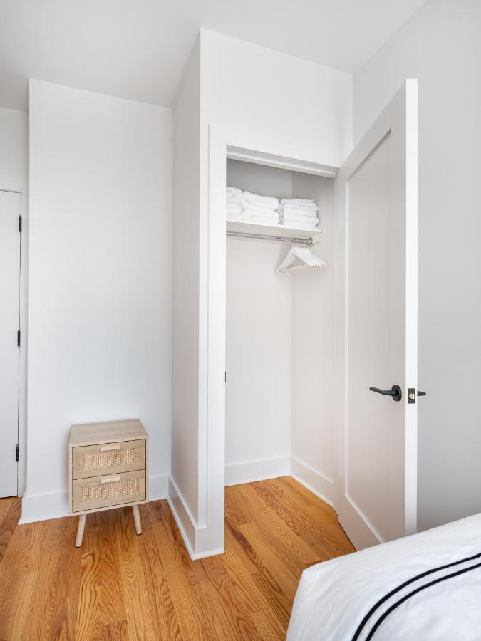 Modern Three Bedroom Brooklyn Condo-hotel * New York