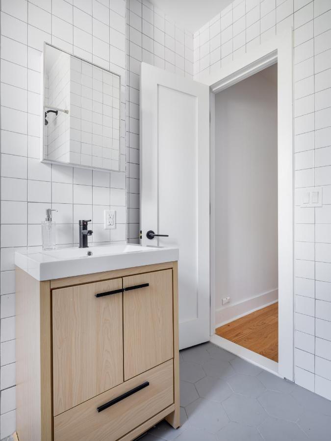 Modern Three Bedroom Brooklyn Condo-hotel