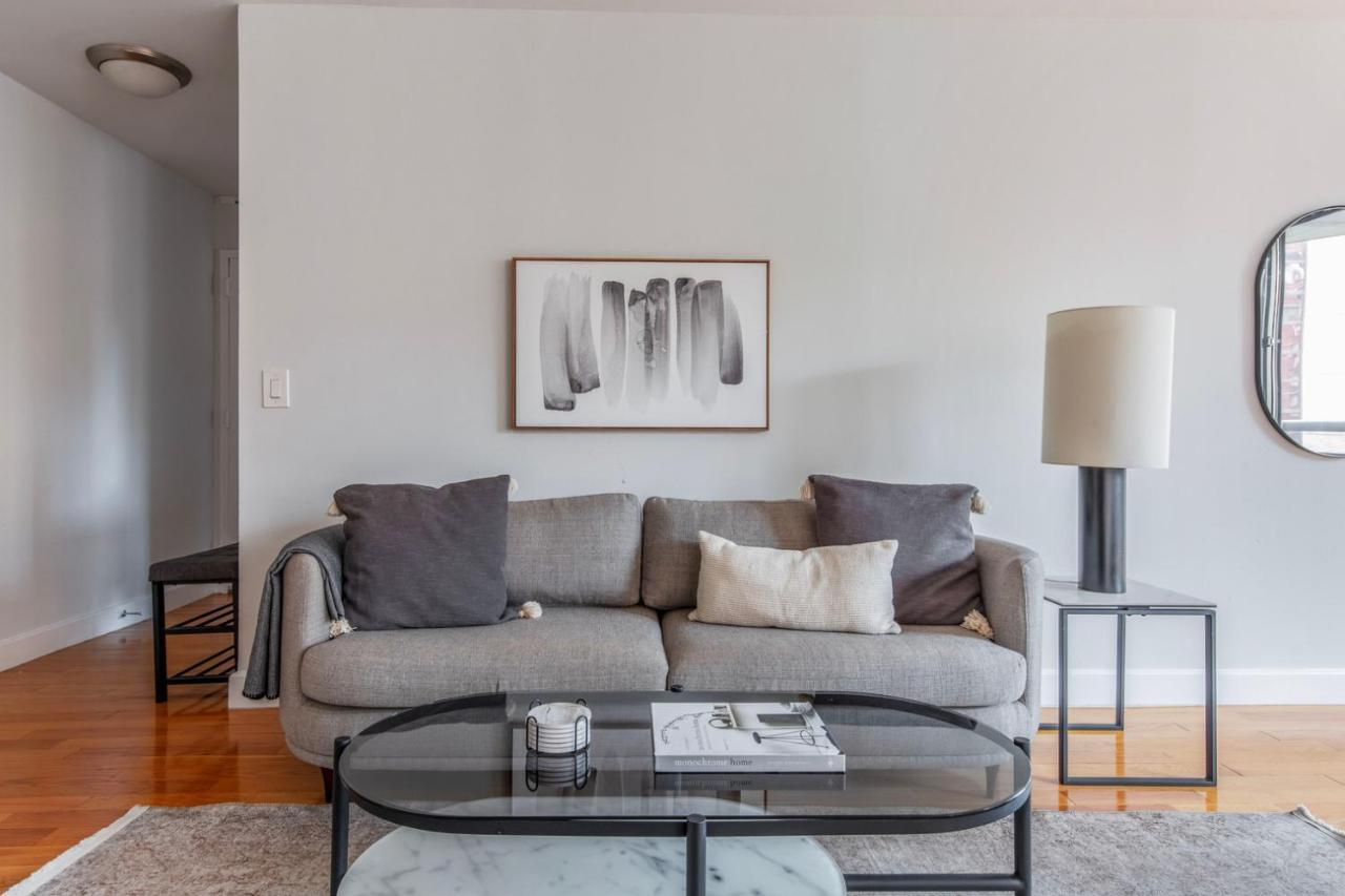 Apartment Midtown 2br W Doorman Nr Theater District Nyc-1349