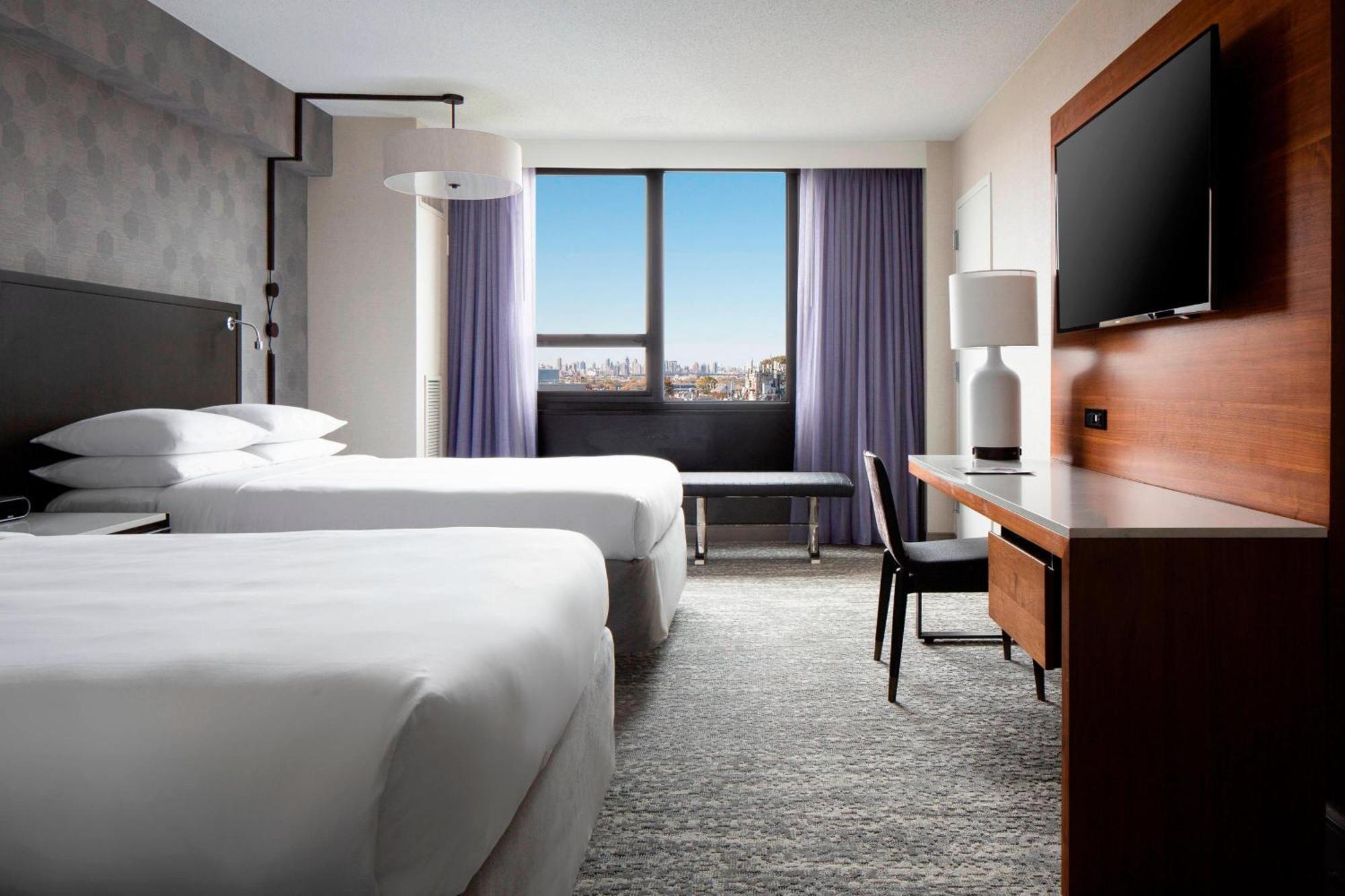Laguardia Airport Marriott New York