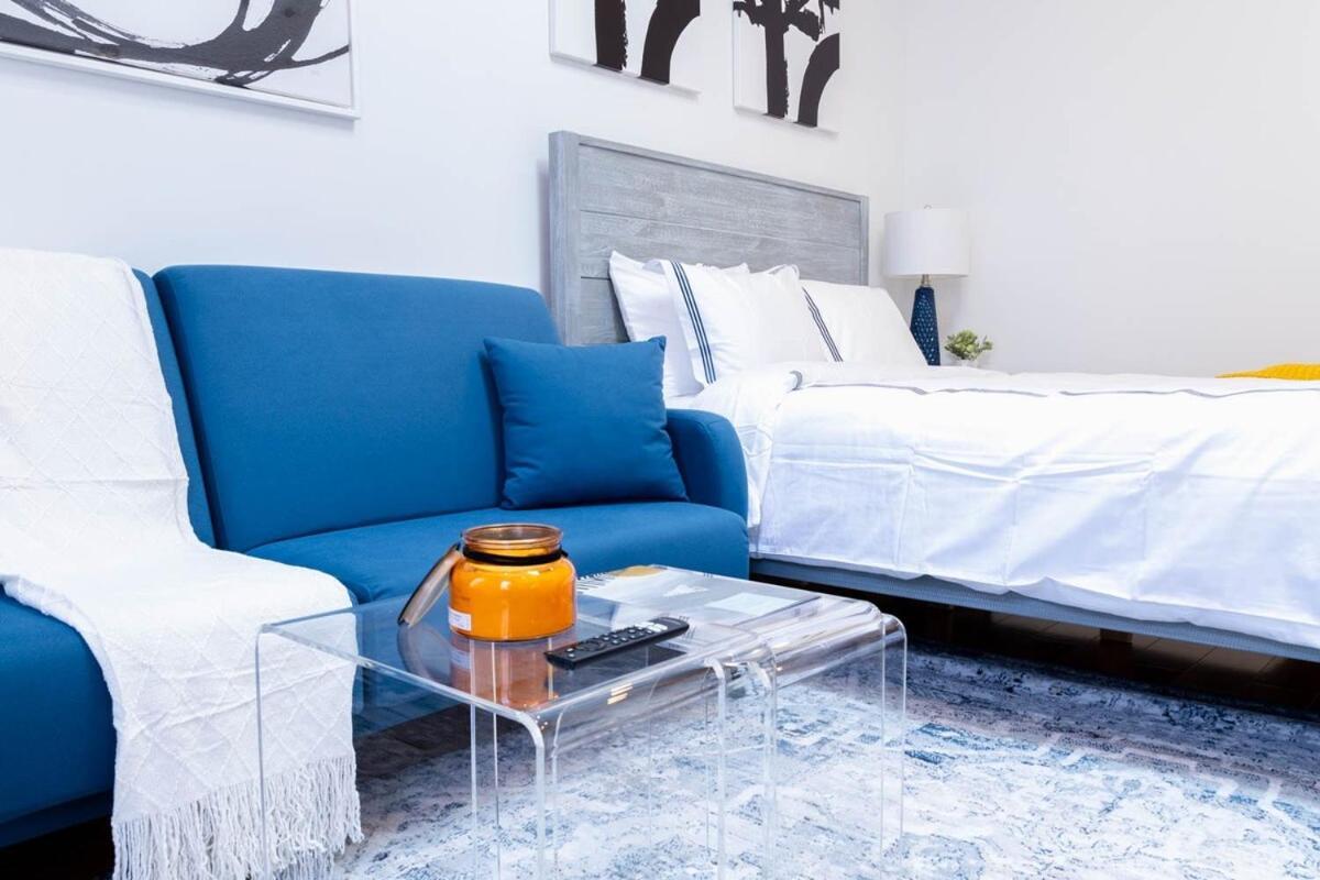 Apartment 26-4a New Prime 20's W D Shared Courtyard *