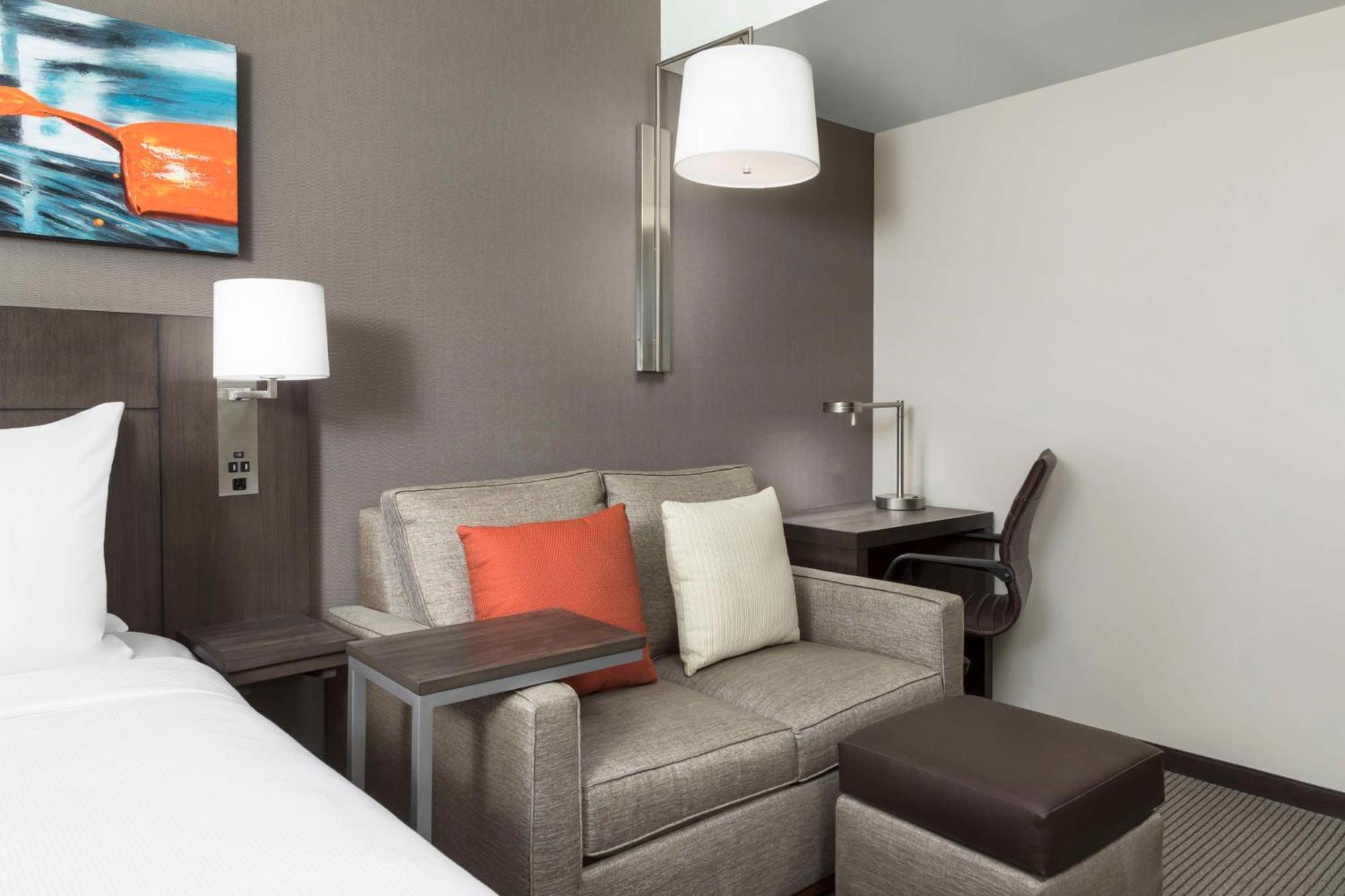 Hyatt Place - Times Square 4*