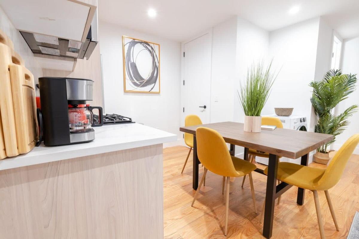 323-1 Specious 2br Williamsburg Apartment *