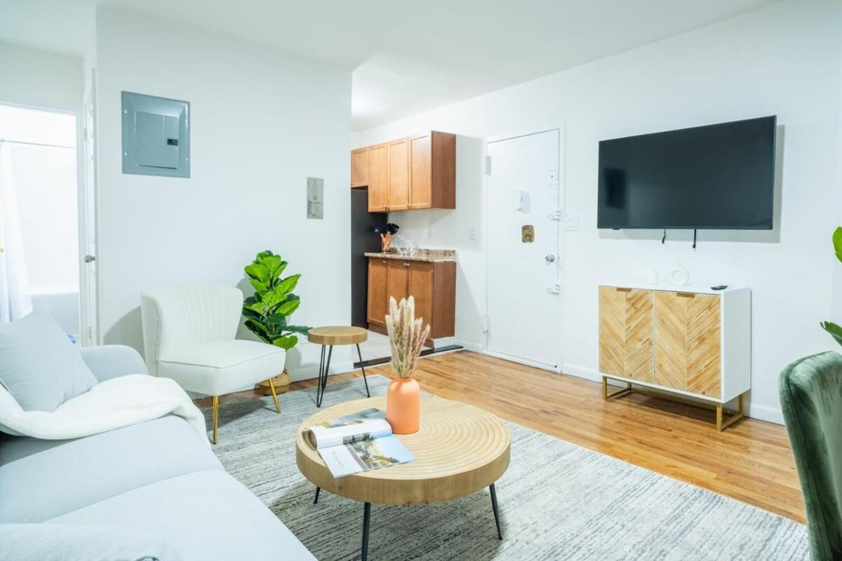 Apartment 49-4a Prime Midtown Newly 2br Wd