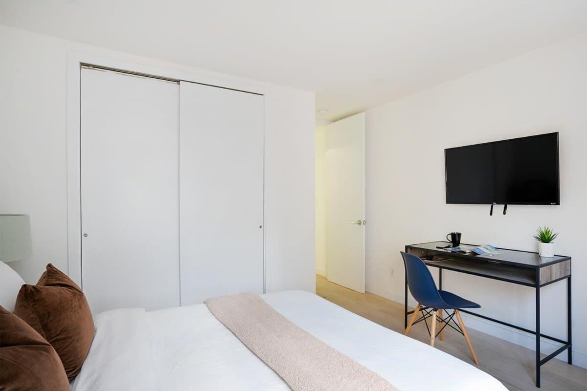 75-3b 3br Luxury Duplex Brand New &d Elevator *