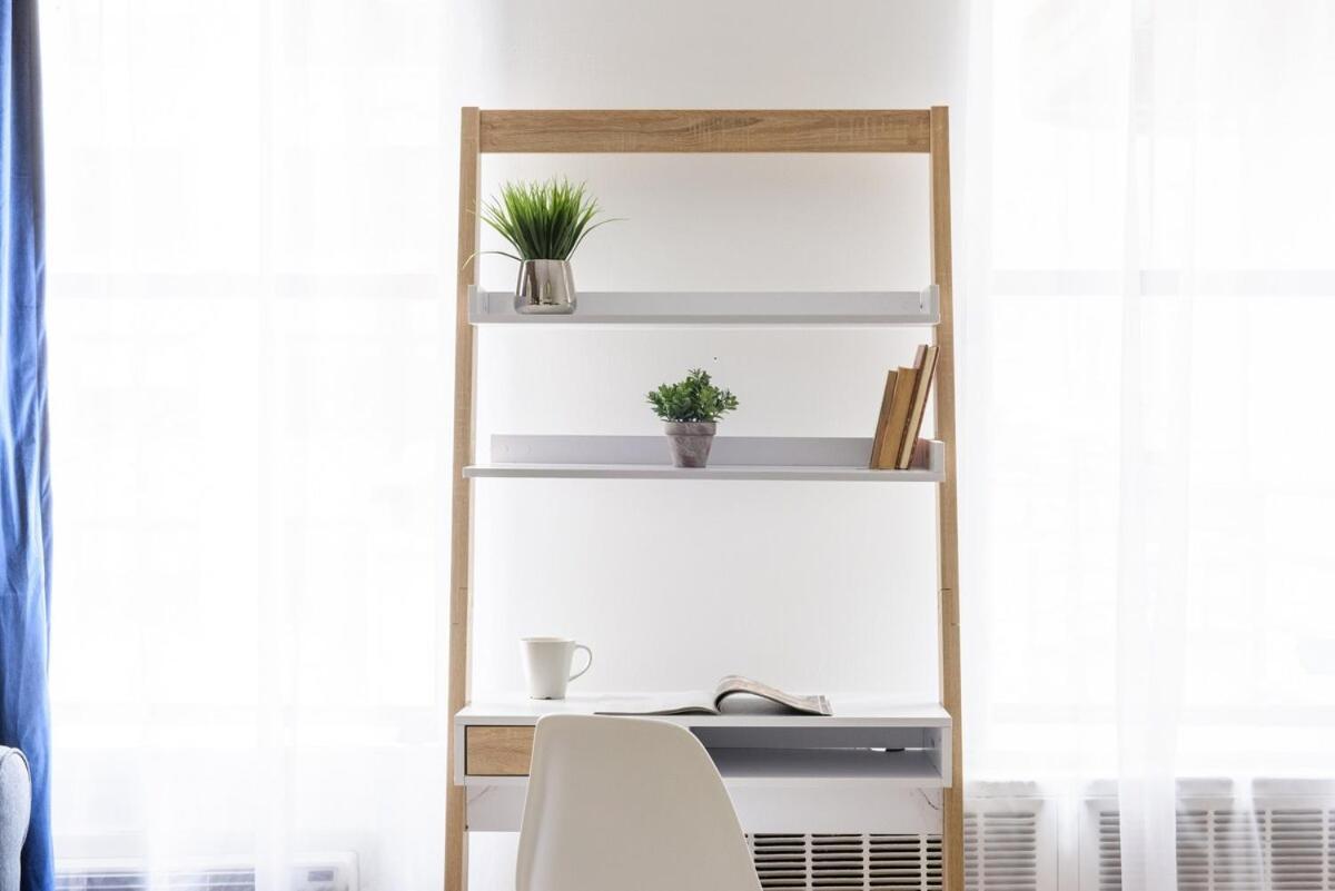 26-4b Newly Furnished 1br W D Courtyard