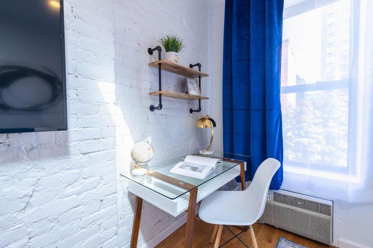 26-4a New Prime 20's W D Shared Courtyard Apartment New York