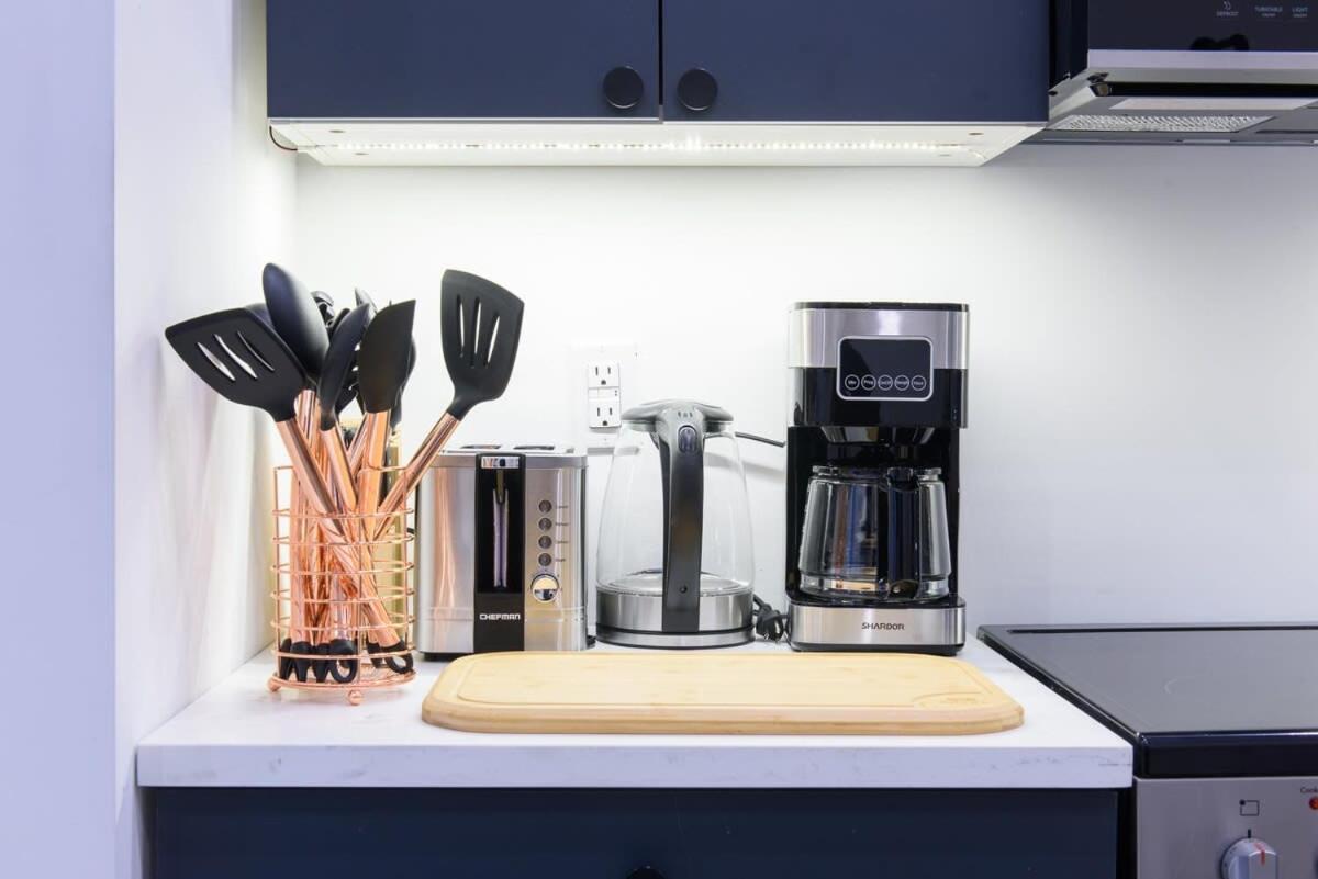 Holiday home 3-2 New Prime E Village Private Outdoor! New York