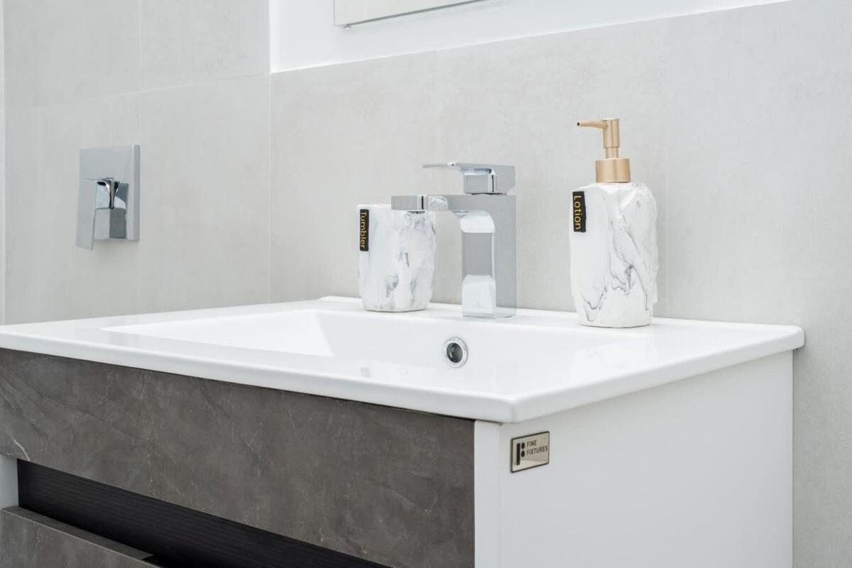 49-4a Prime Midtown Newly 2br Wd Apartment *