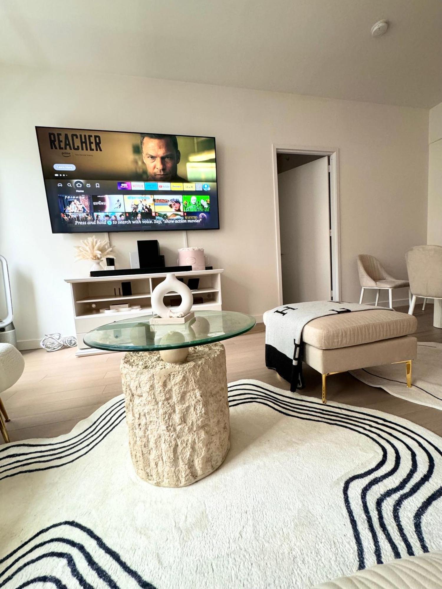 Exquisite Urban Oasis: Luxury 1 Bedroom Retreat In Downtown Manhattan Appartement