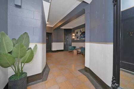 91-2a Stylish 3br 2bth With W D * New York