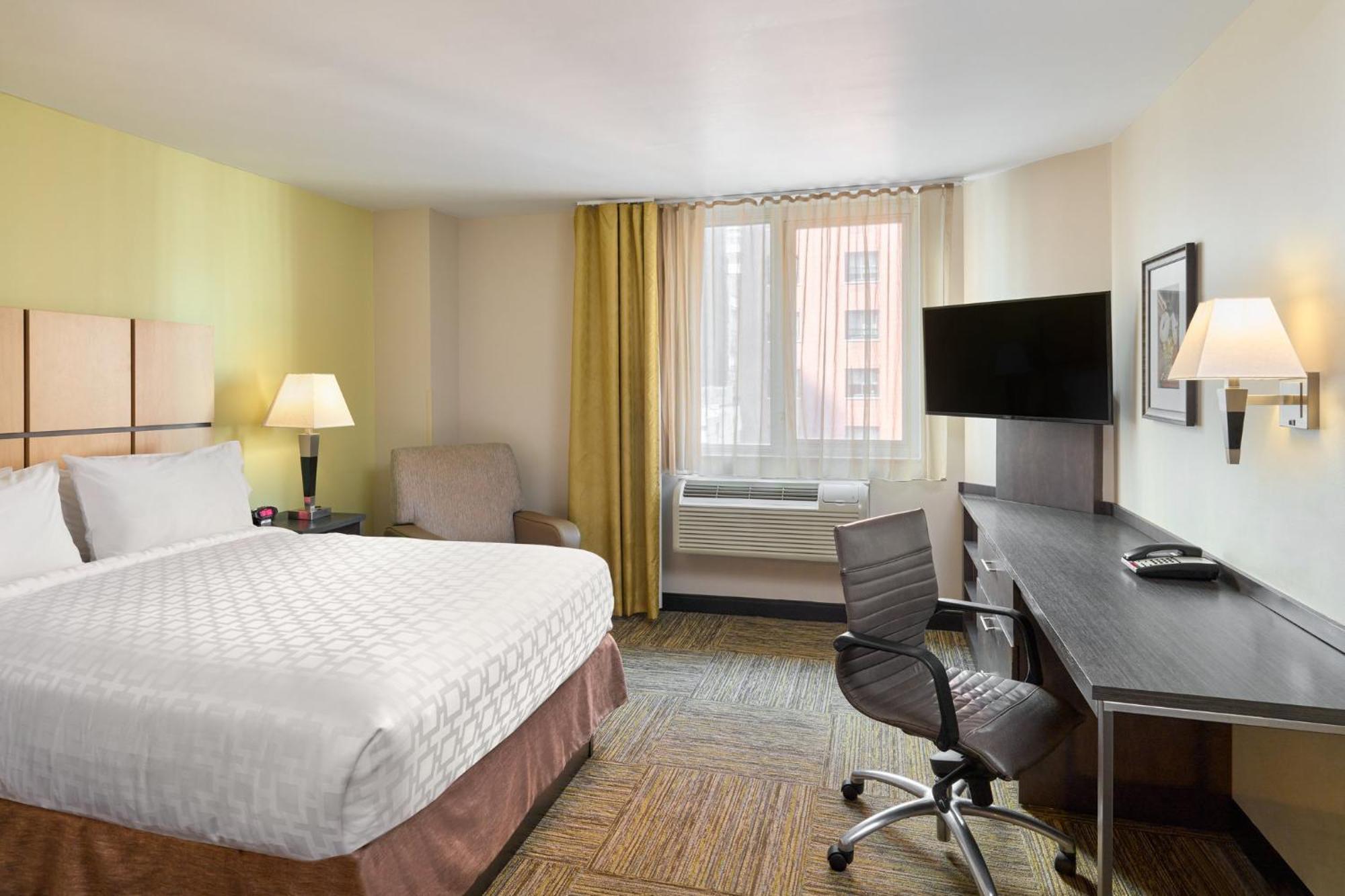 Candlewood Nyc -times Square By Ihg Hotel