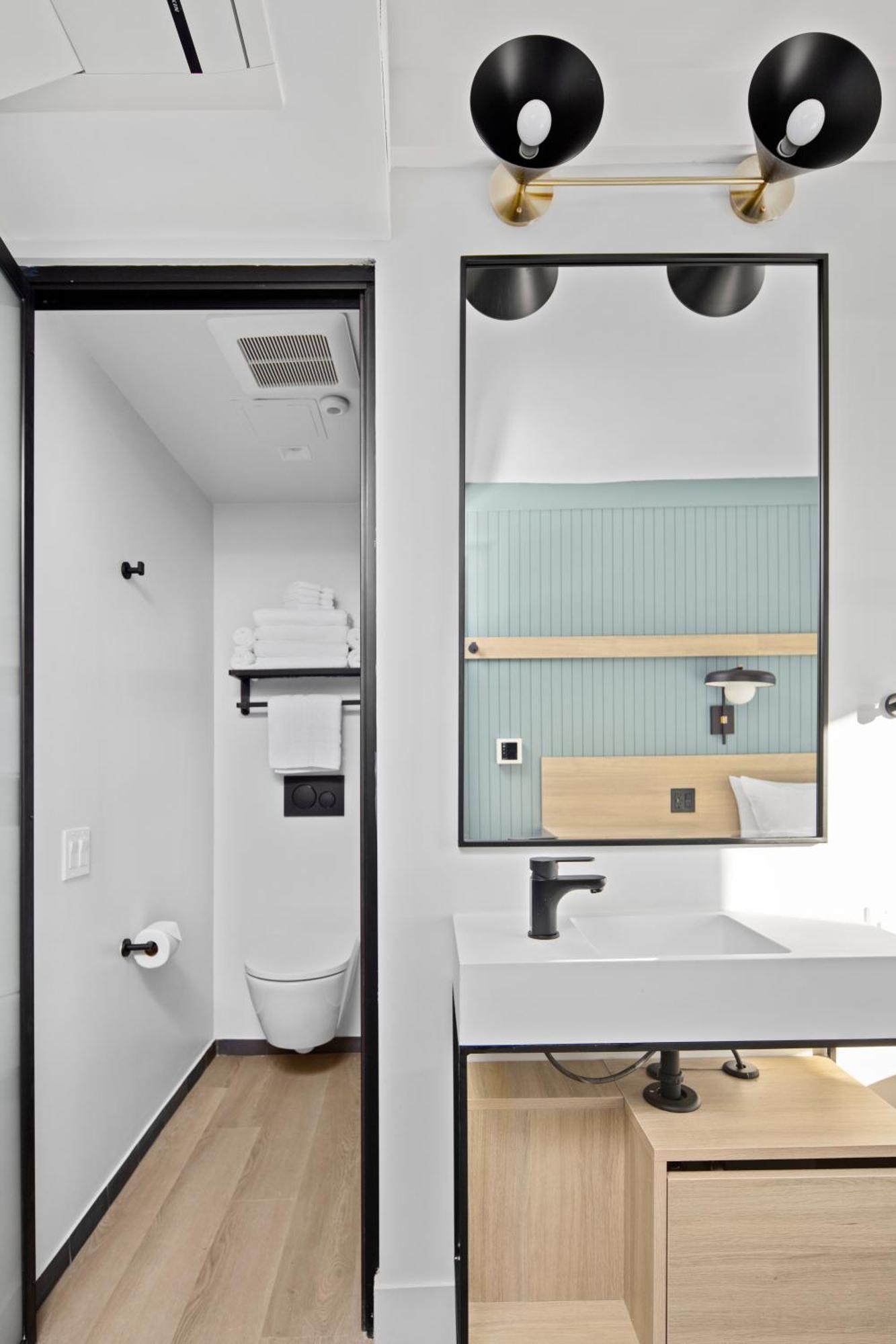 Hotel Riverside Tower