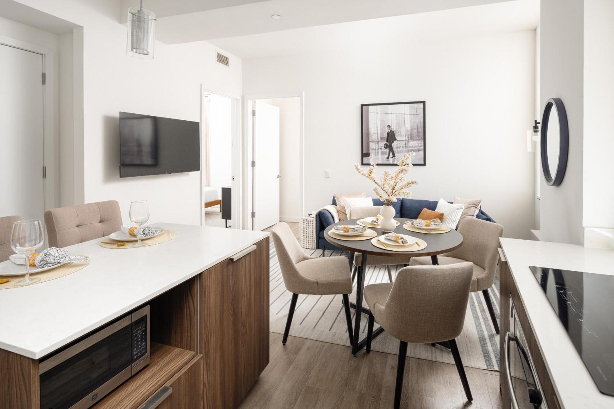 Luxury 2bd Nr St Gym Rooftop W/d * New York