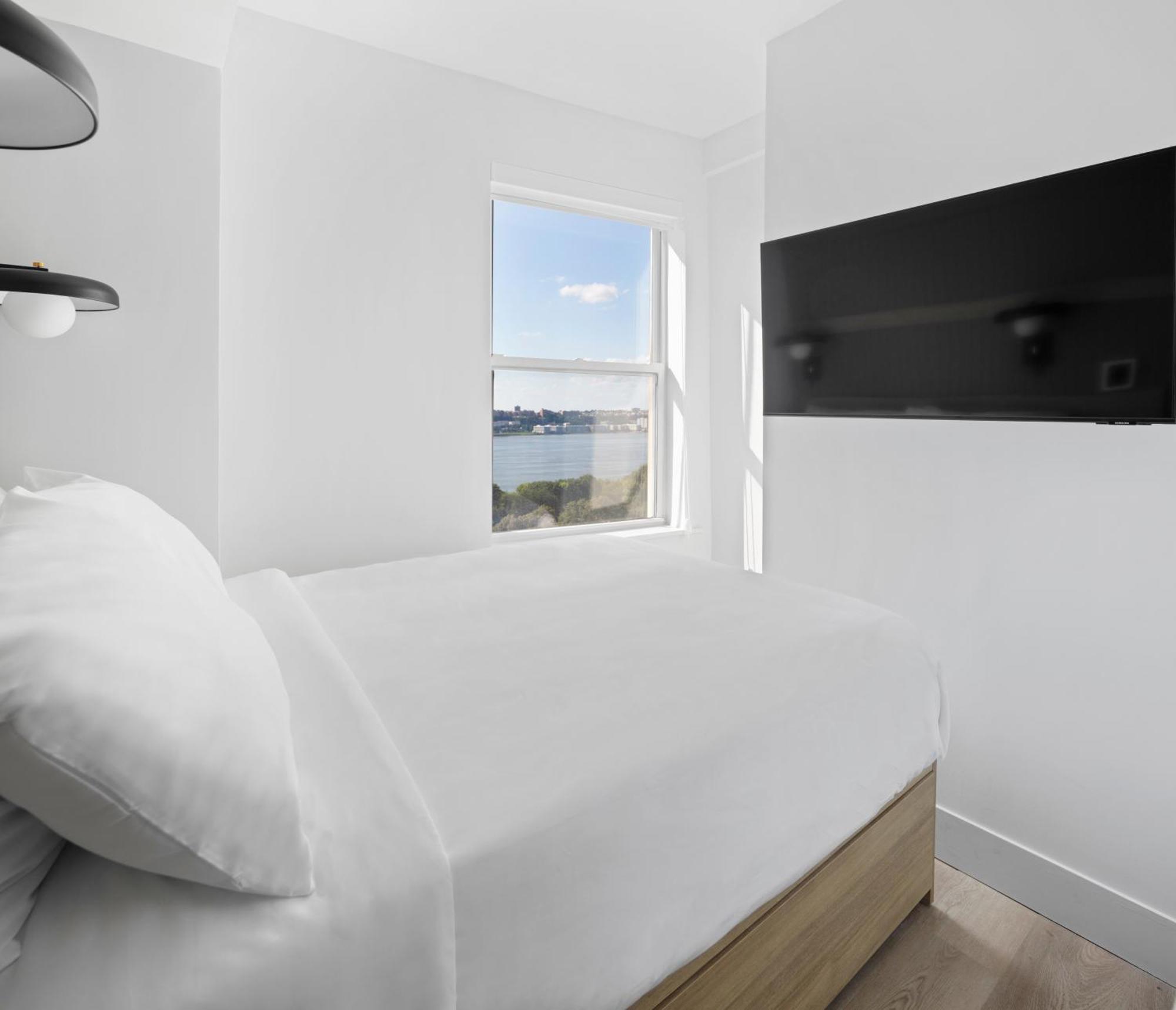 Hotel Riverside Tower