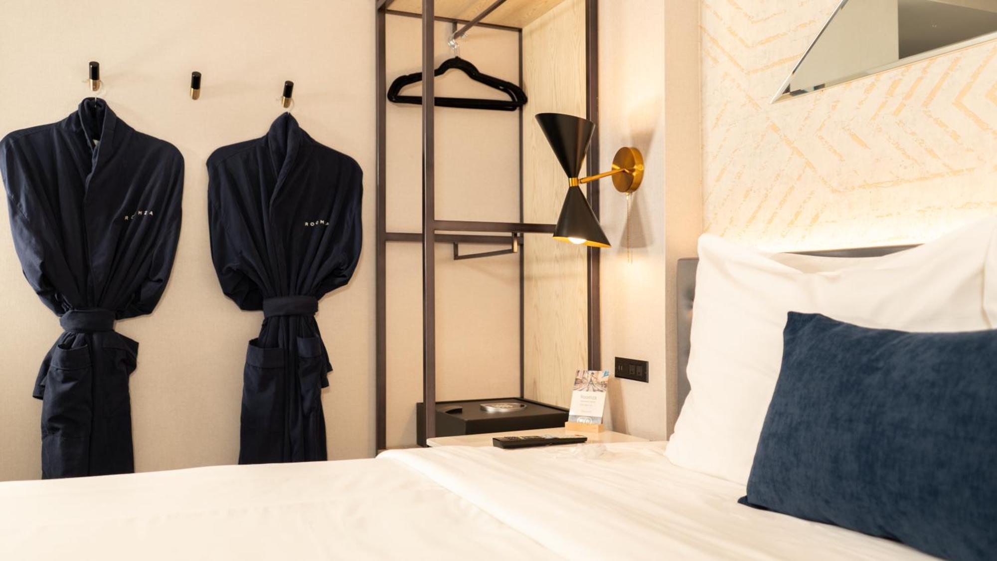 Roomza Times Square At Pestana Cr7 4*