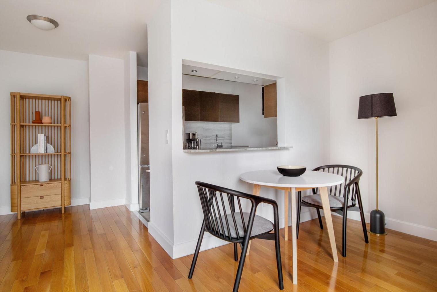 Midtown 1br W Gym Elevator Nr Rockefeller Ctr Nyc-1401 * New York