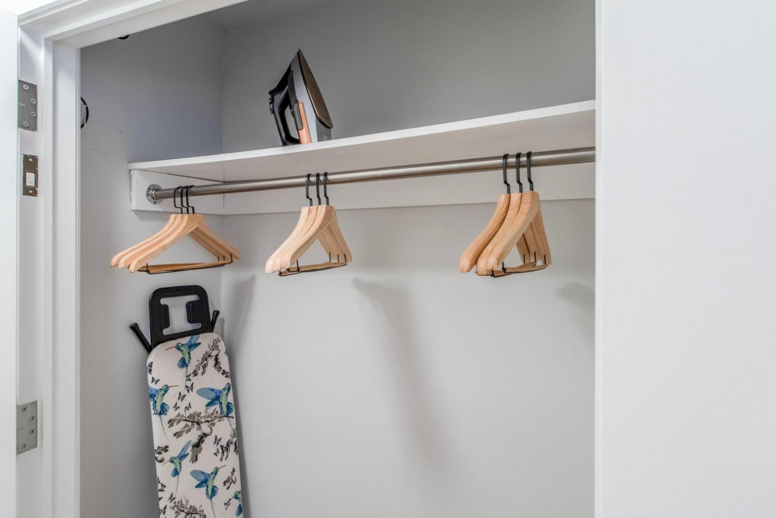 Lenox Hill 2br W Elevator Doorman Nr Art Nyc-1389 * New York