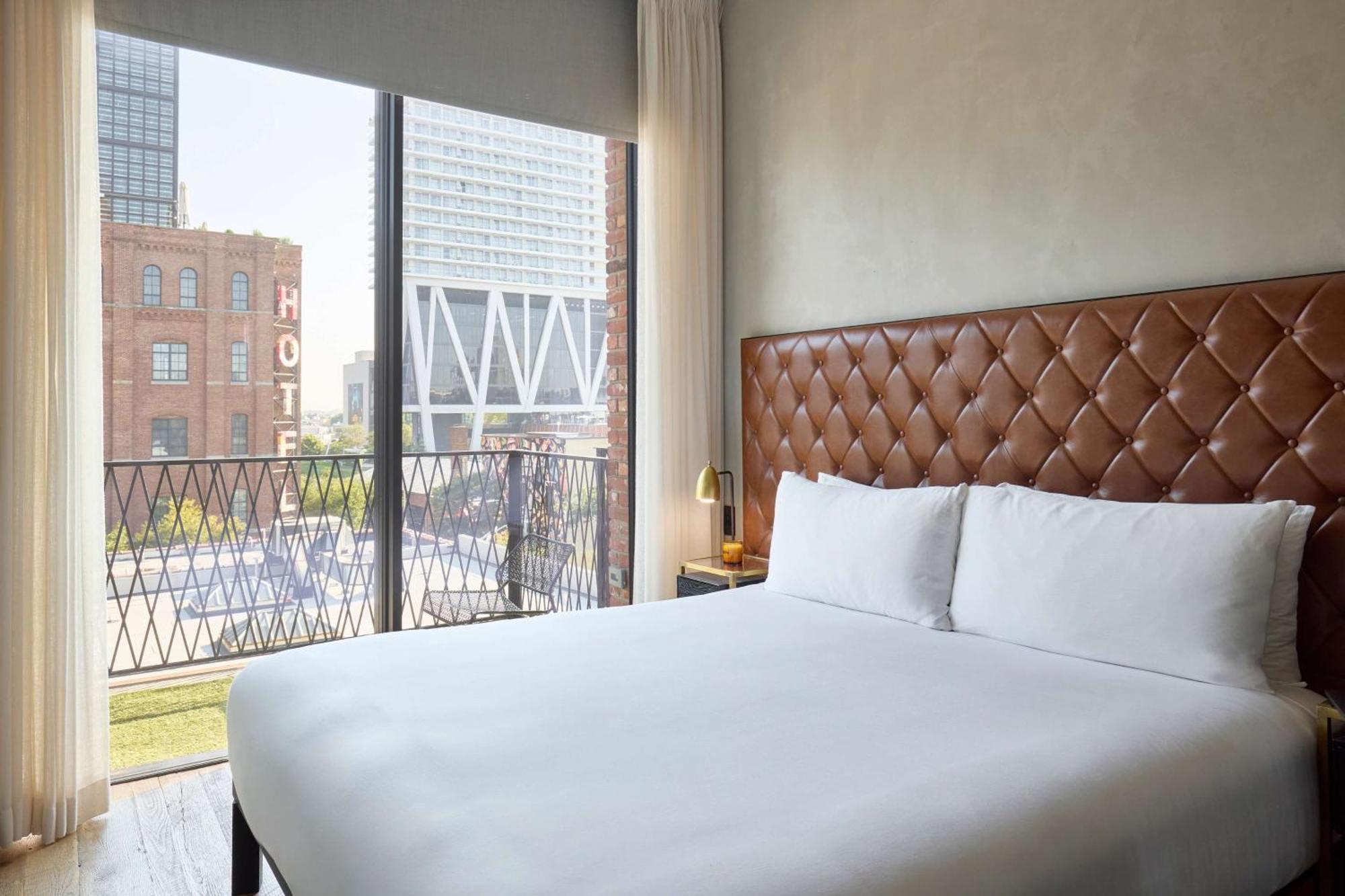 Arlo Williamsburg Hotel