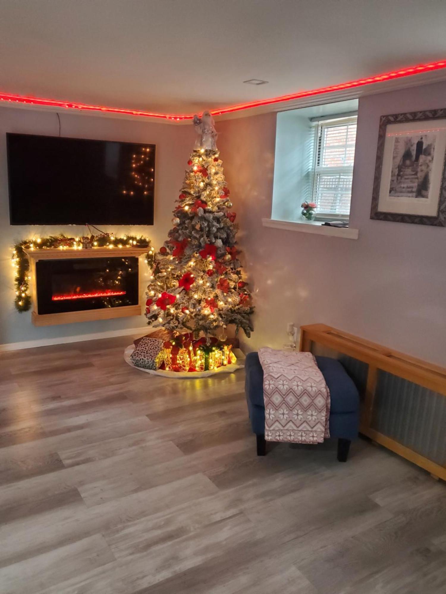 Lovely 2 Bedroom With 2 Entrance And Parking With A Fee New York