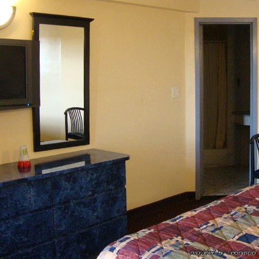 Hotel Oasis In Brooklyn 2*