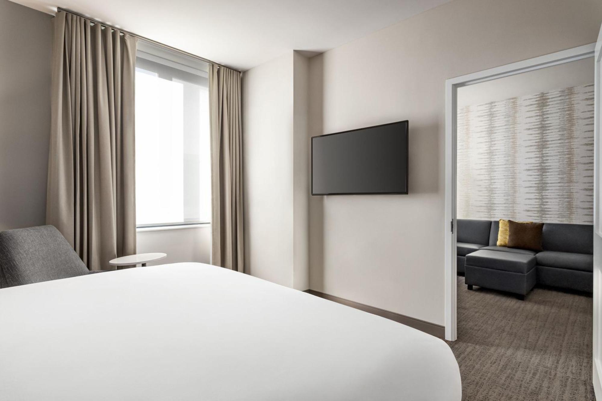 By Marriott Jfk Airport