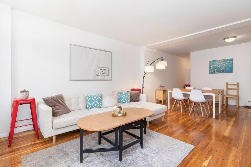2bed Bliss By Park North Apartment New York