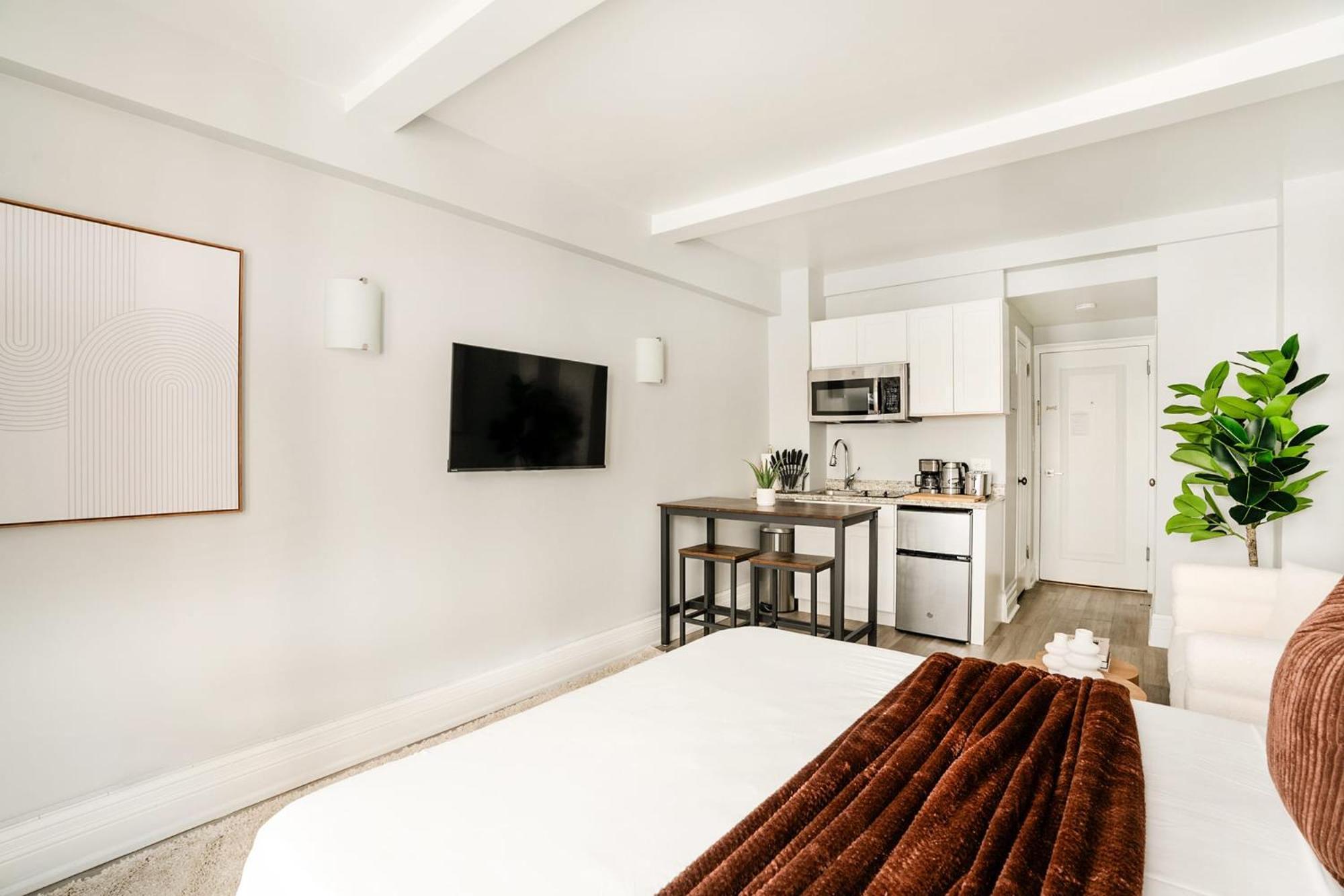 Apartment 73-1004 New Uws Doorman Gym New York