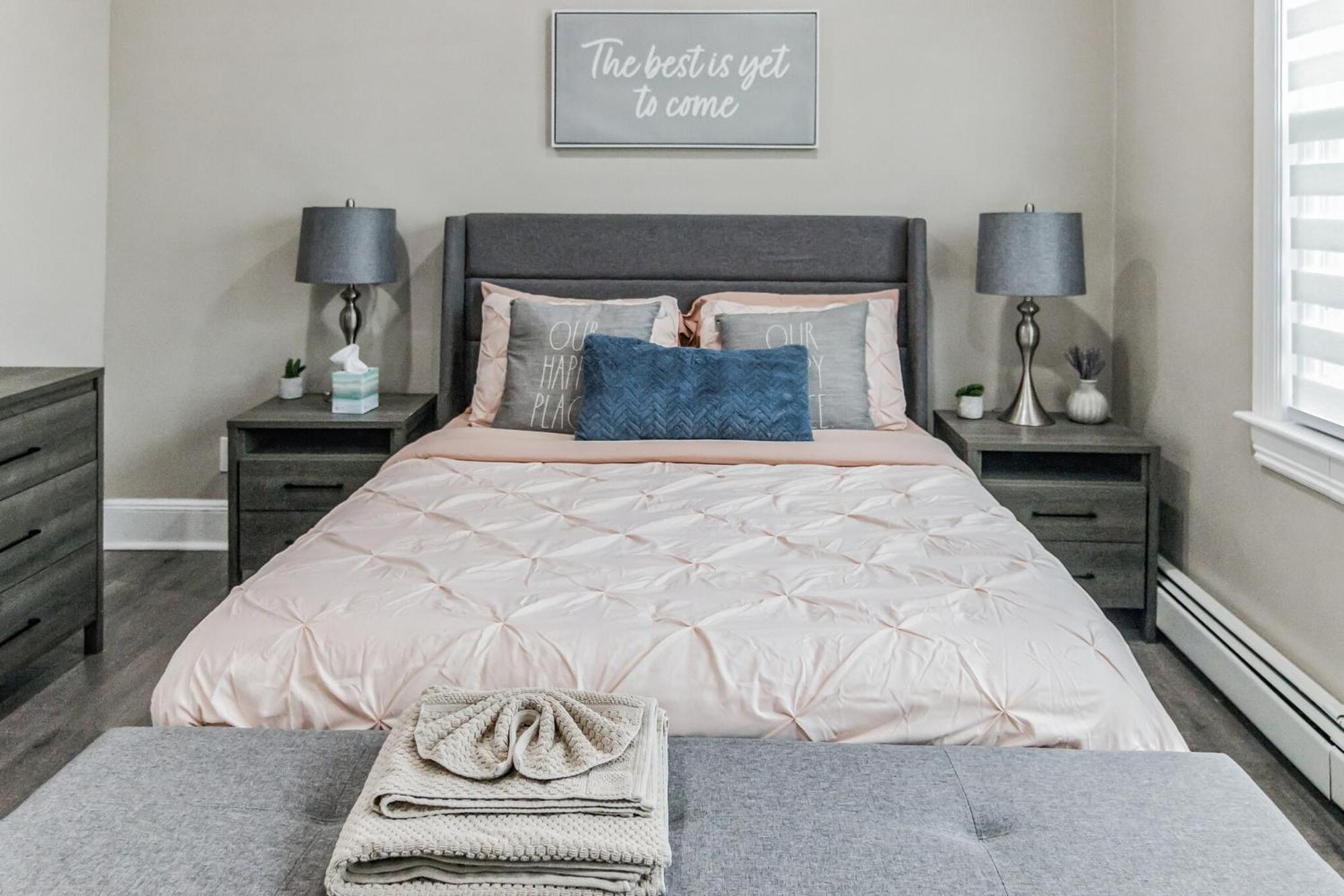 Homestay Hugh's And Nora's Place To *