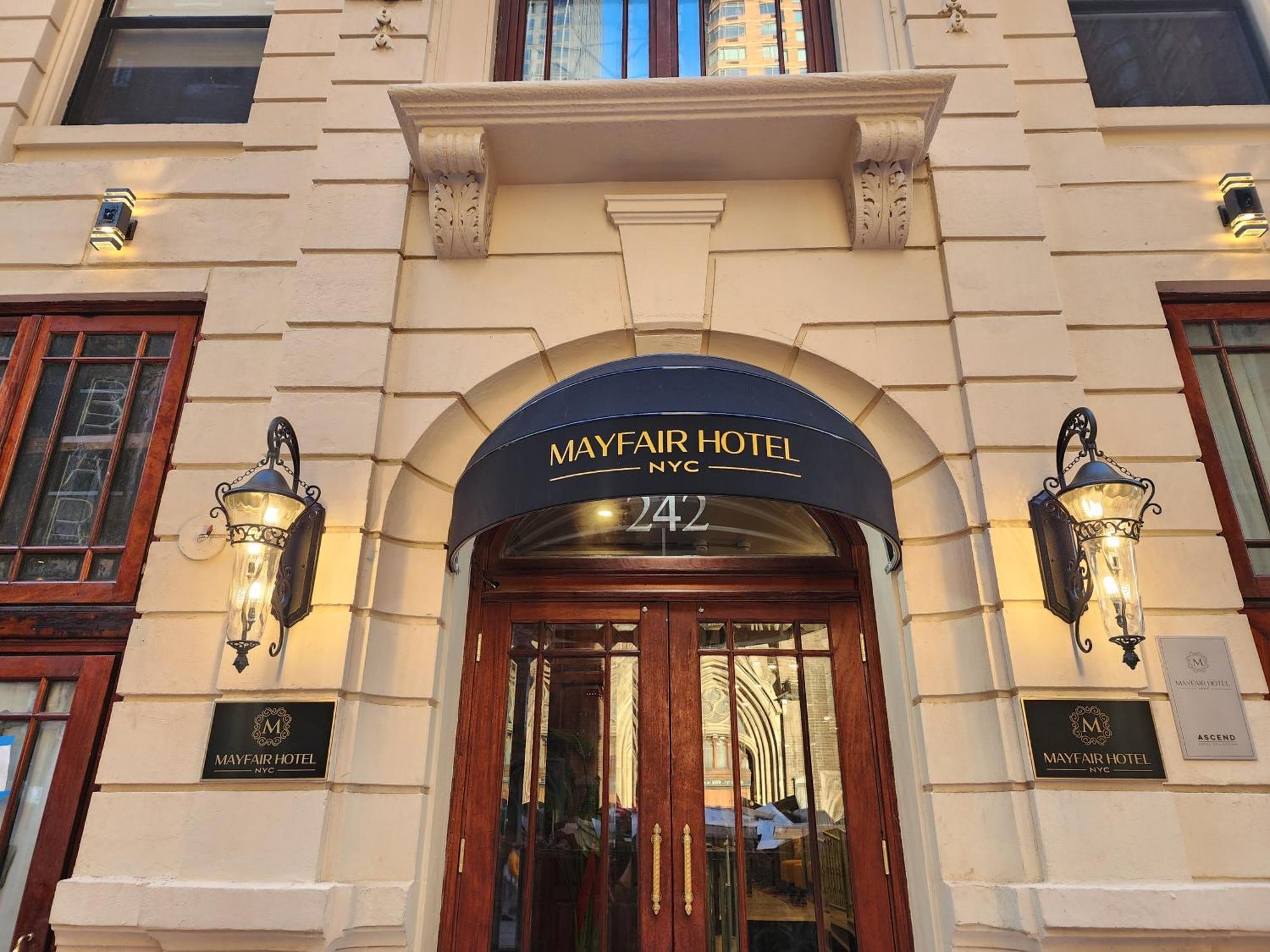 The Mayfair Times Square, An Ascend Collection Hotel New York