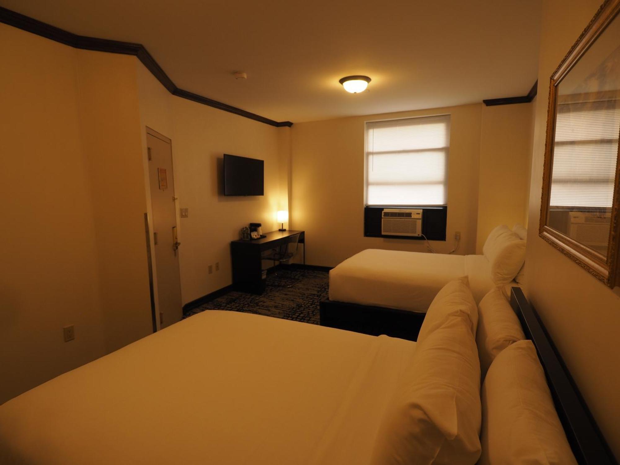 Night Broadway Hotel