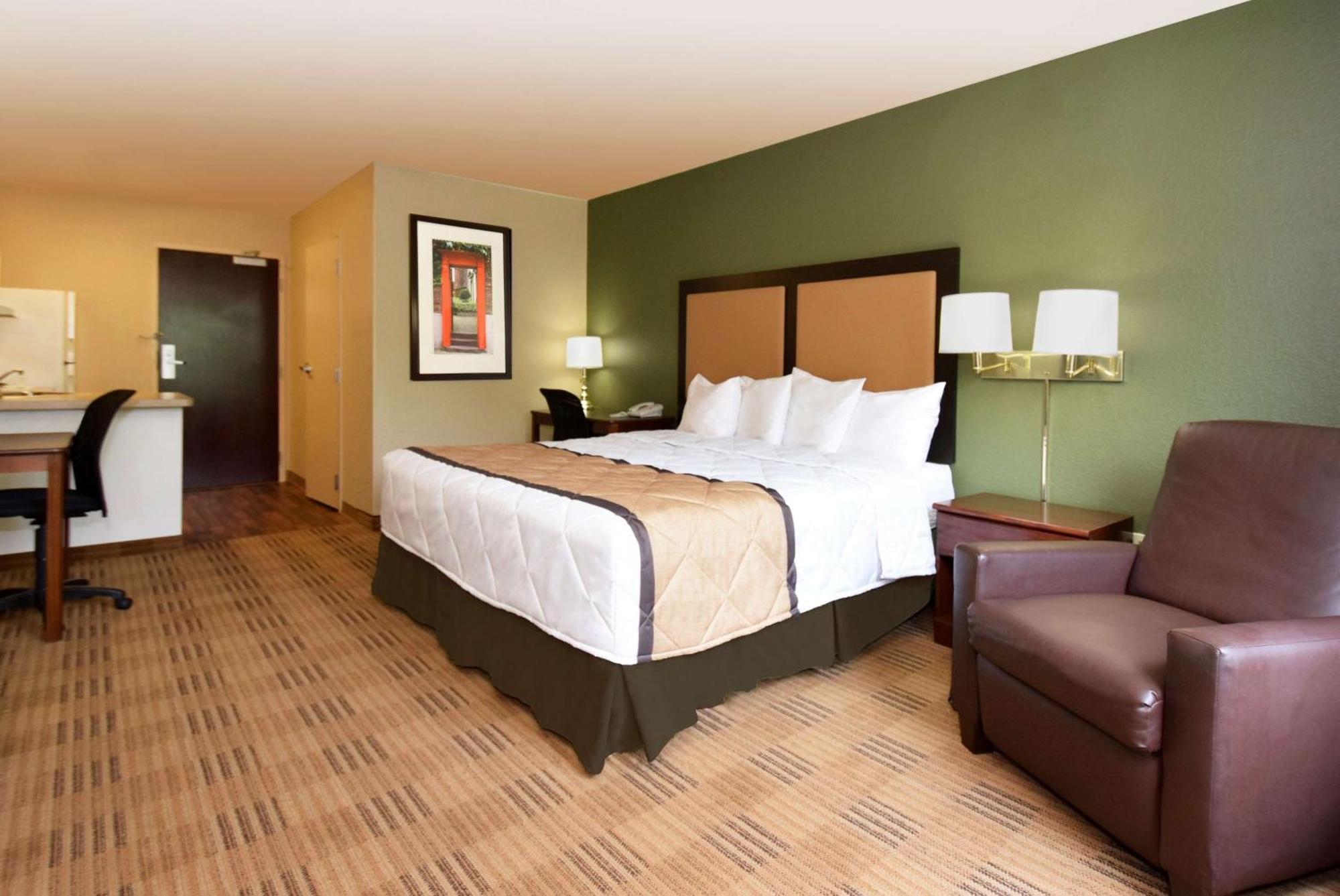 Hotel Extended America - - Laguardia Airport New York