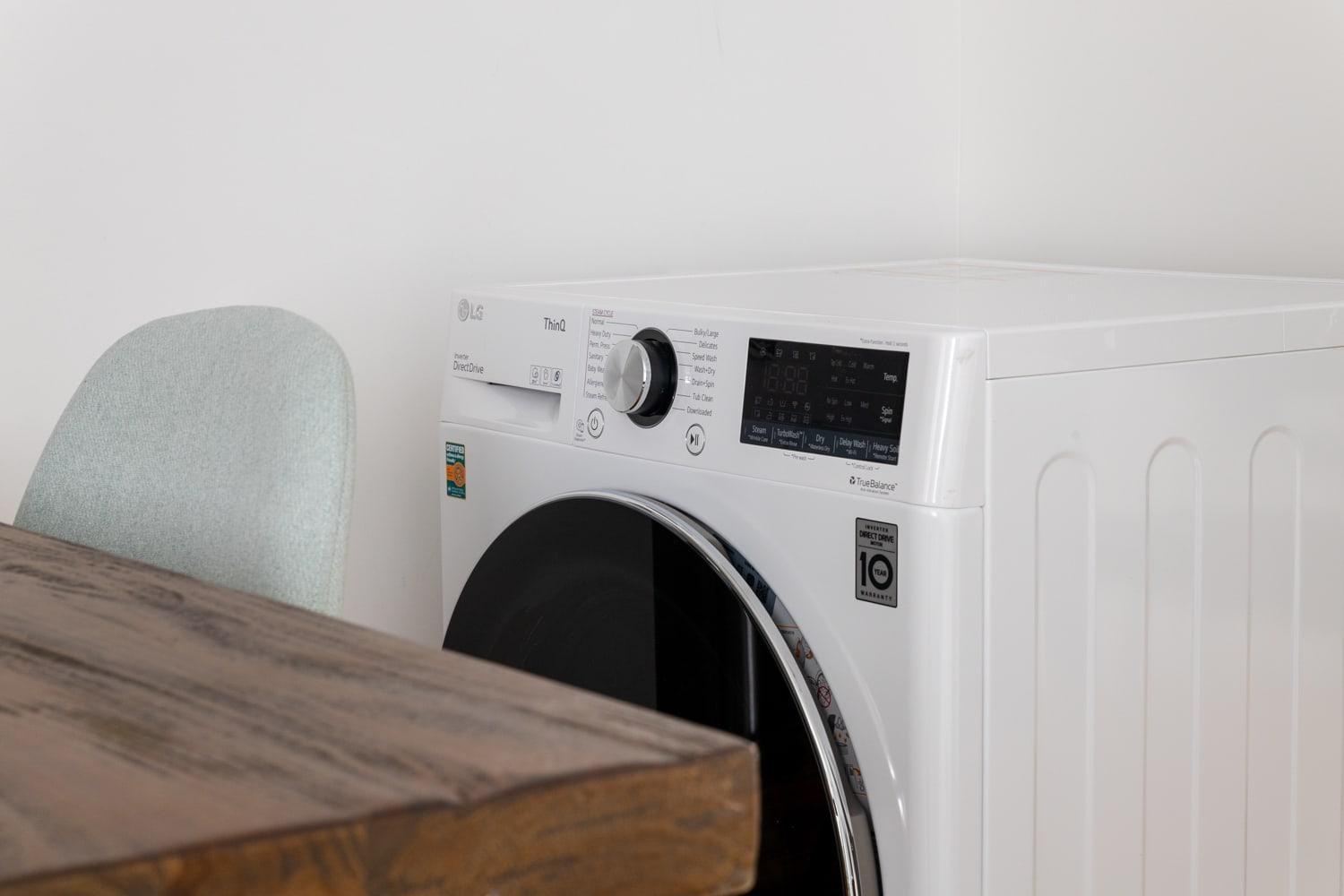 323-2 Specious 2br Williamsburg * New York