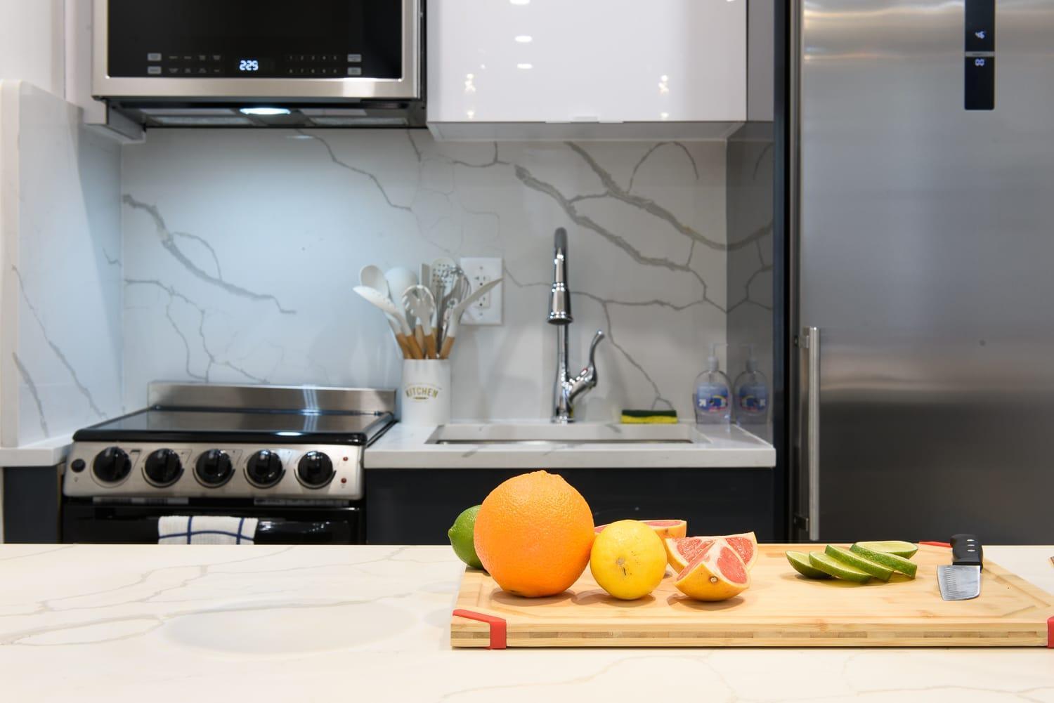 1597-12 New Prime Ues Wd In Unit Apartment