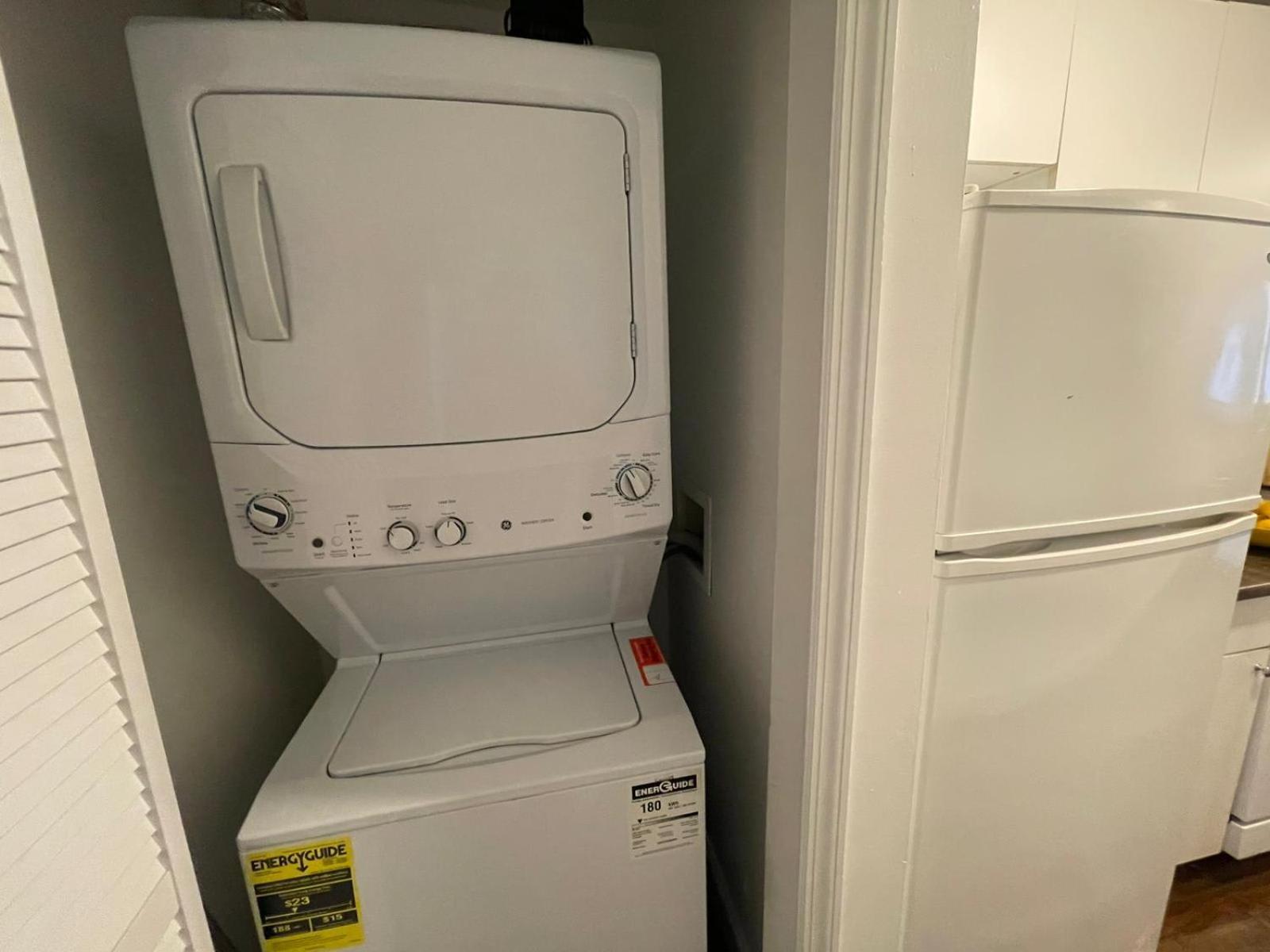 1435-3-3 Bedrooms 2bath W D Prime Upper East *