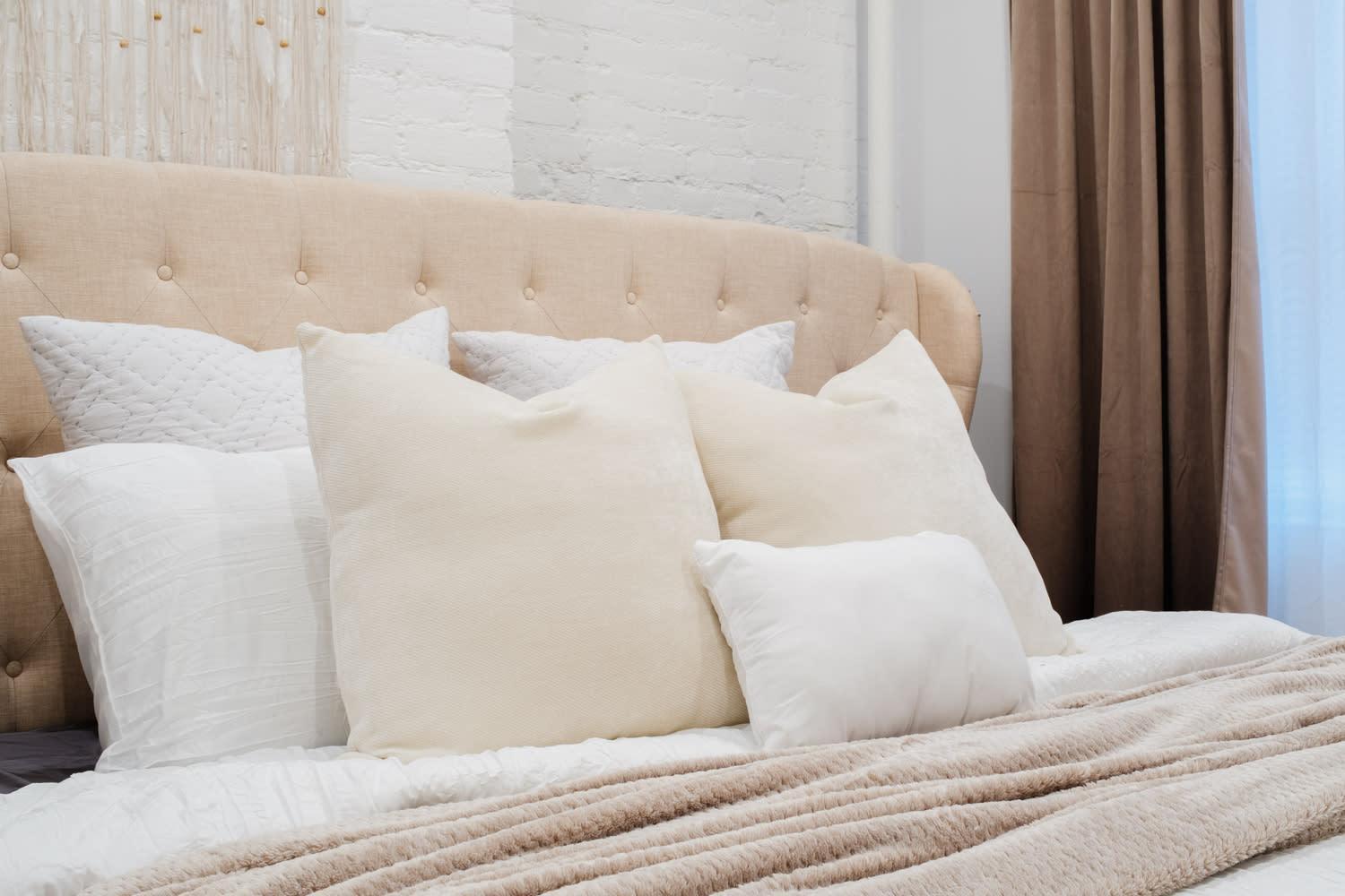 1288-4r Newly Furnished Prime Ues 2br