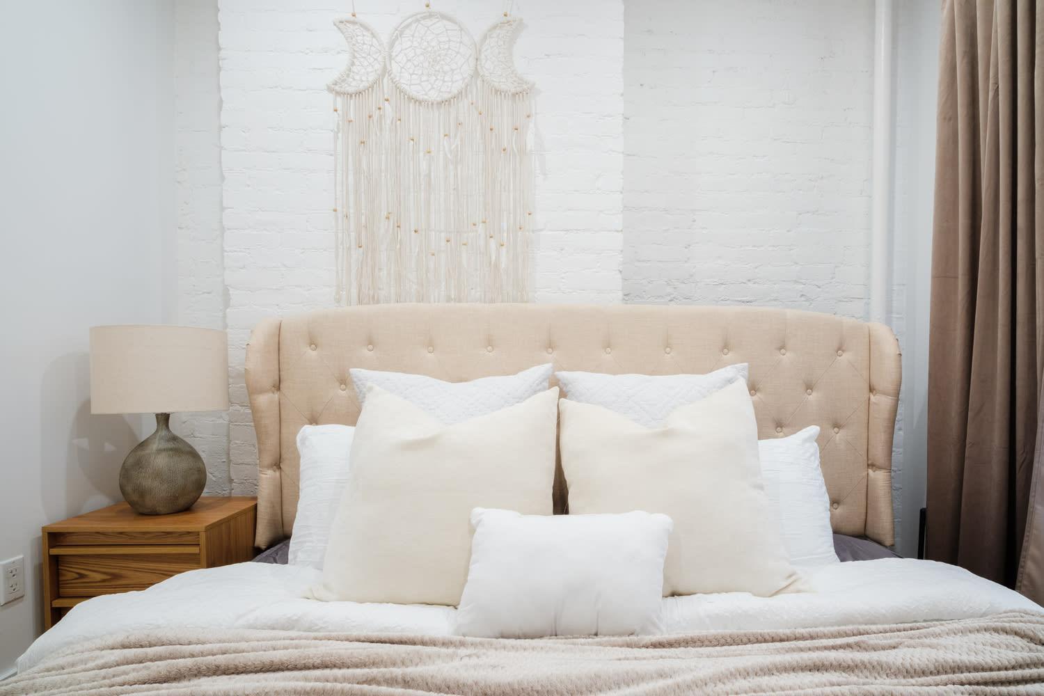 1288-4r Newly Furnished Prime Ues 2br Apartment New York