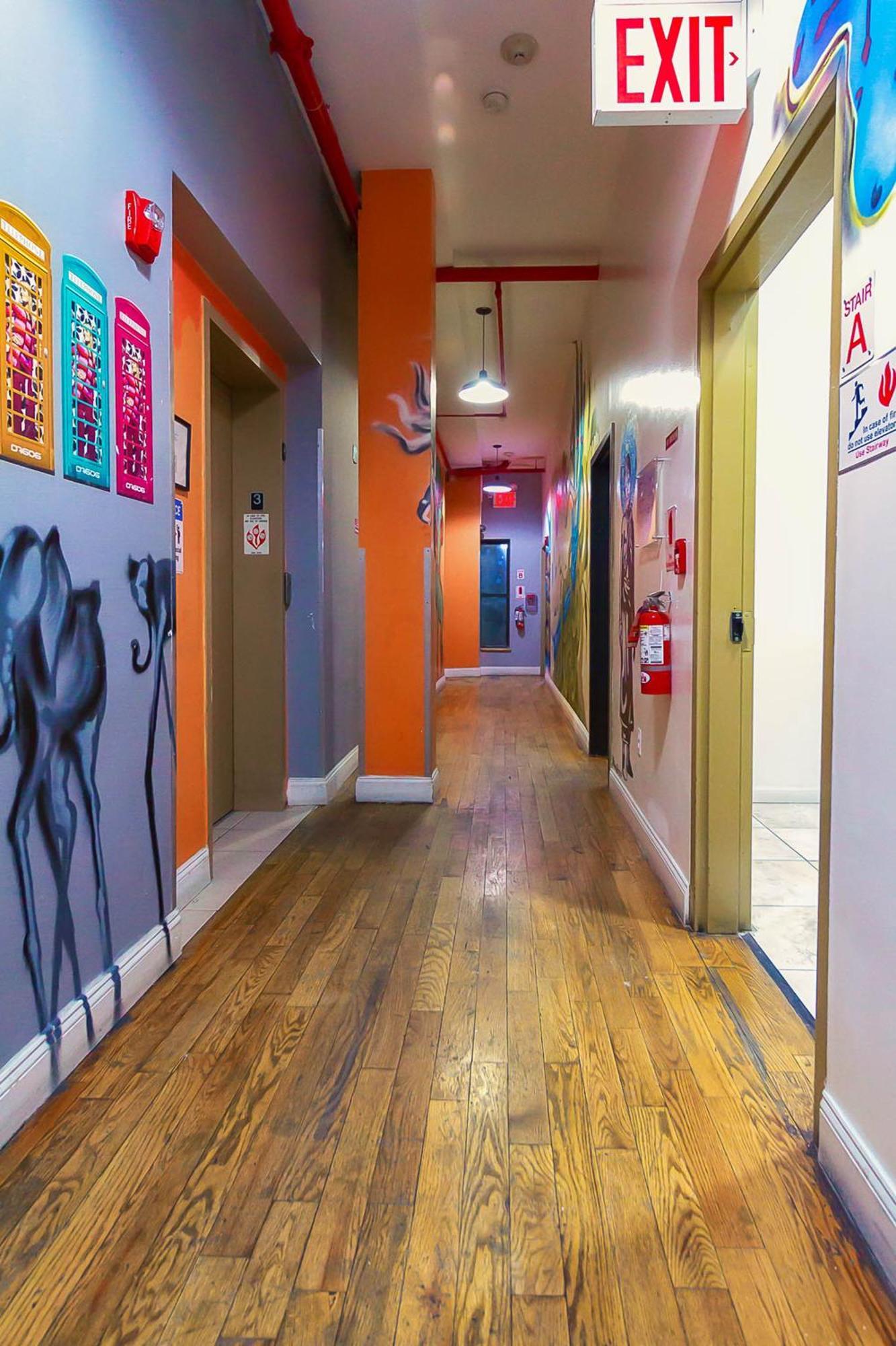 Hostel Ny Moore
