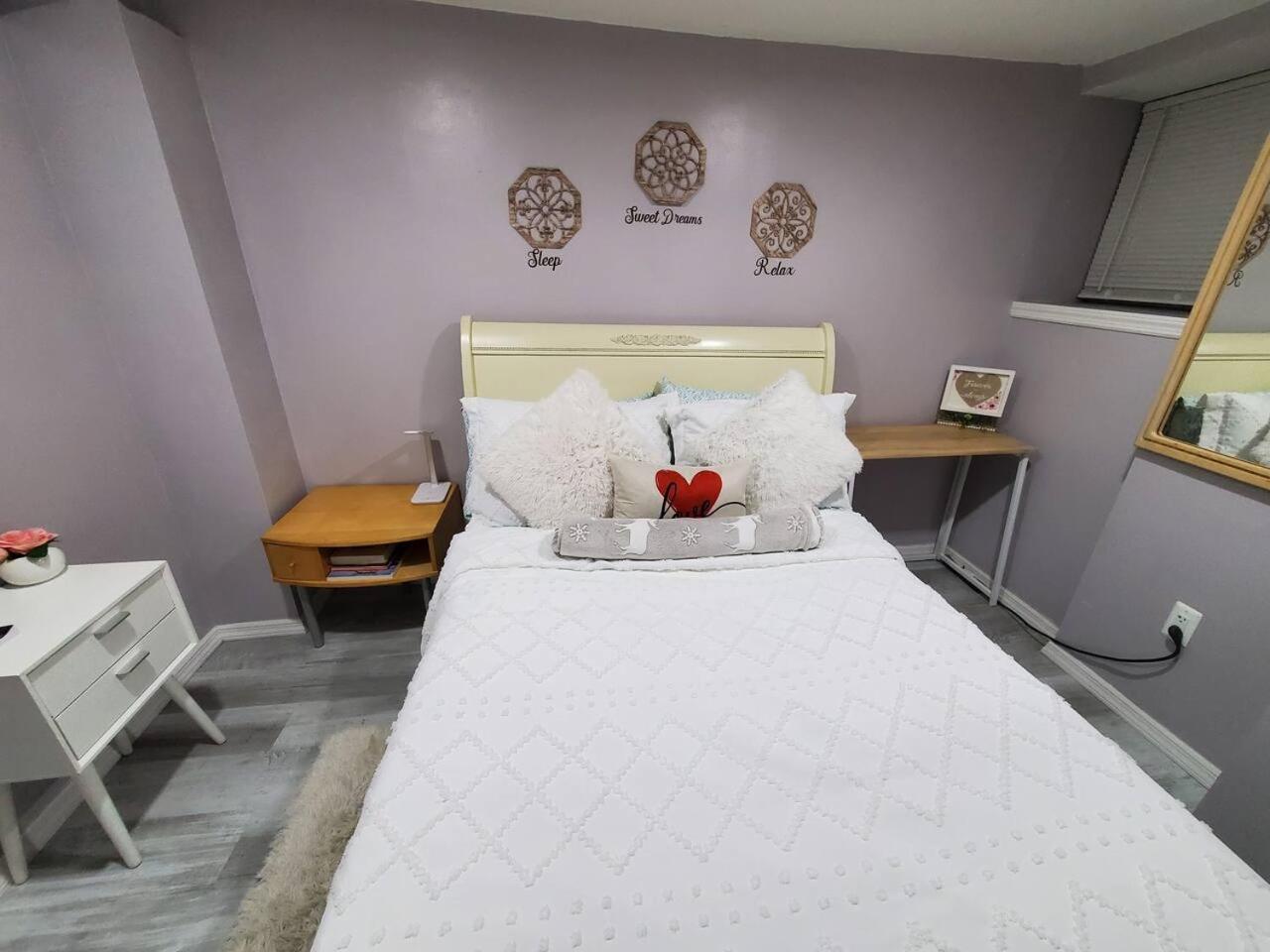 Apartment Lovely 2 Bedroom With 2 Entrance And Parking With A Fee *