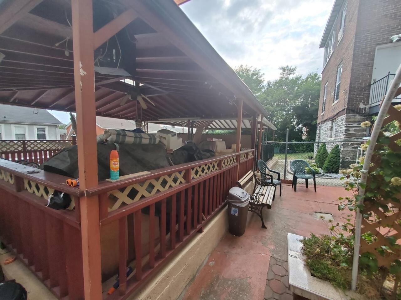 Lovely 2 Bedroom With 2 Entrance And Parking With A Fee