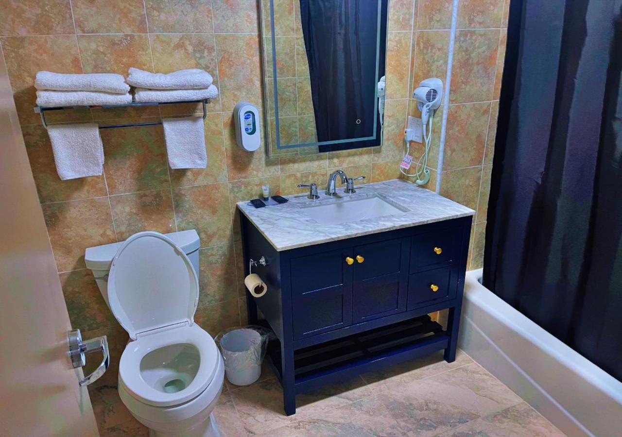 Hotel Liberty & Suites-jfk Airport- La Guardia Airport