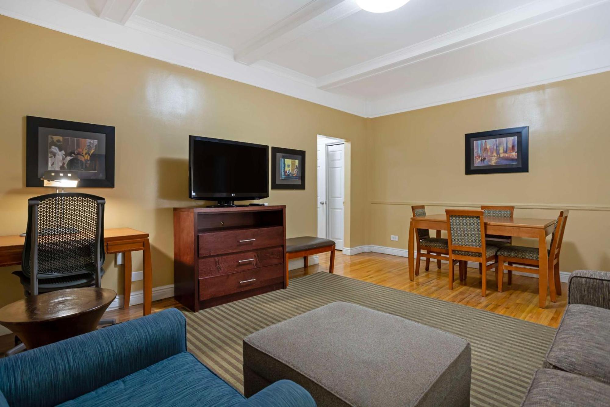 Best Western Plus Hospitality House Suites New York