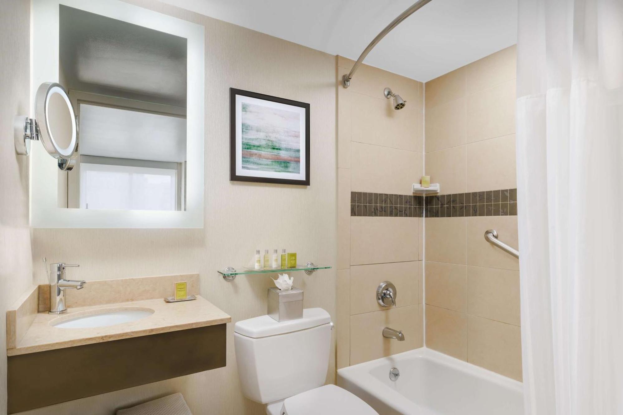 Doubletree By Hilton - Chelsea 4*