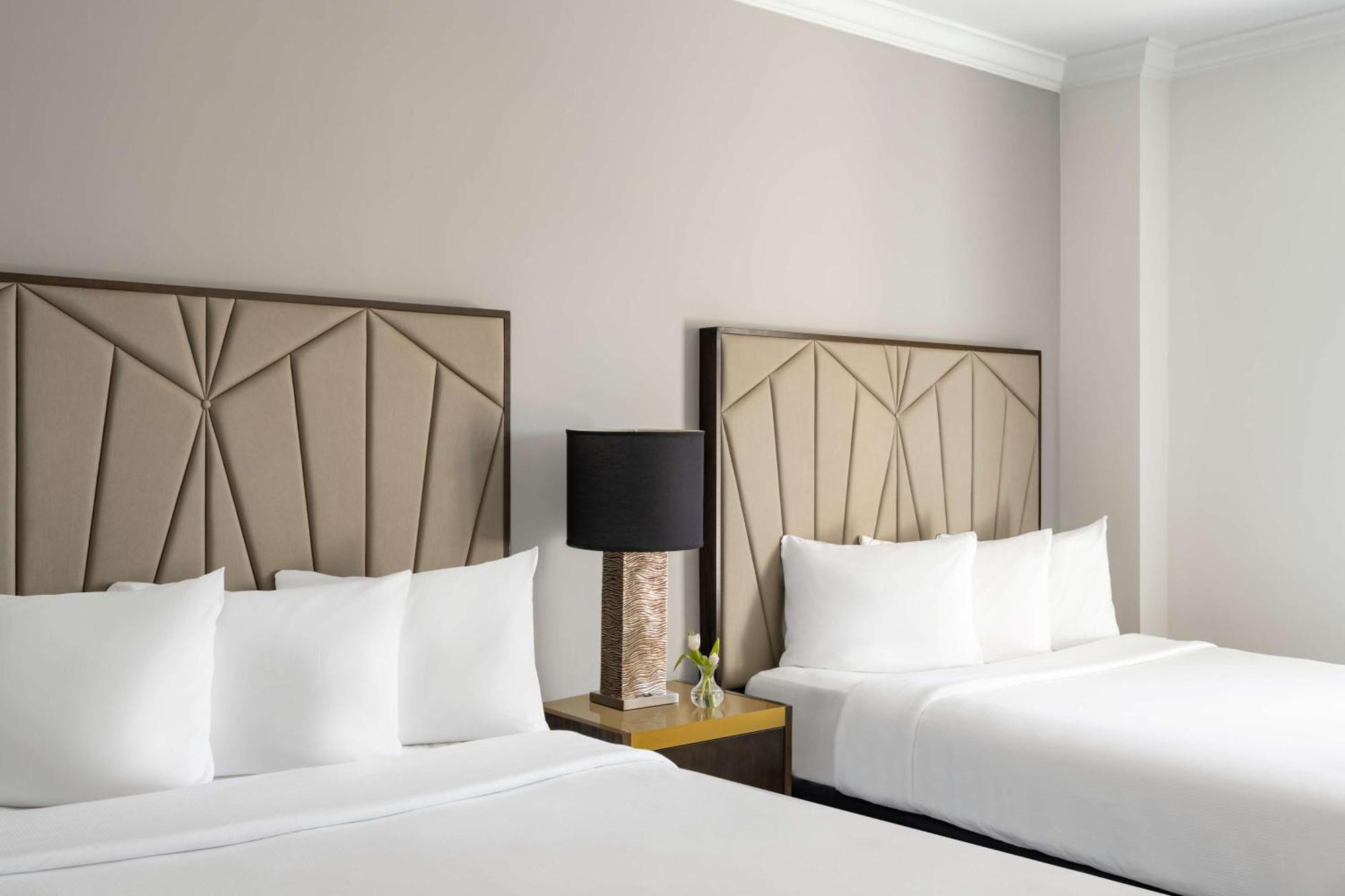 Martinique On Broadway, Curio Collection By Hilton New York