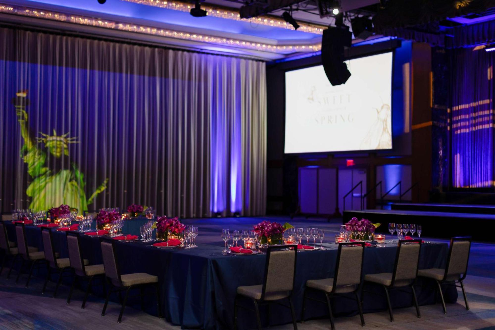 Hilton Midtown 4*