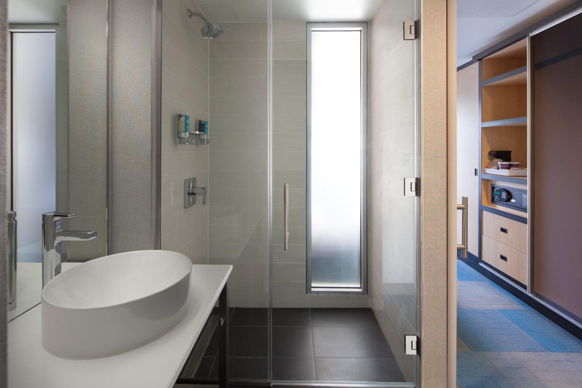 Aloft Long Island City-Manhattan View New York