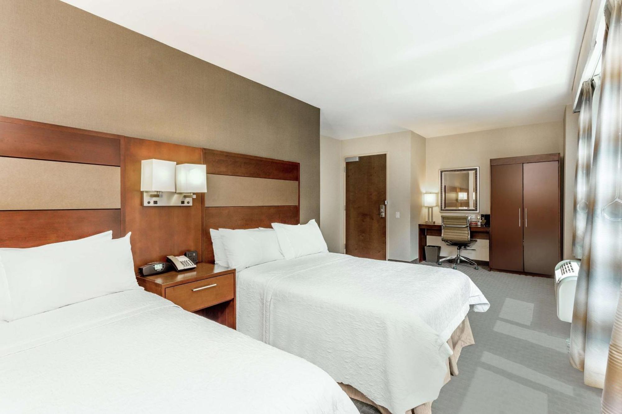 Hotel Hampton Manhattan Grand 3*